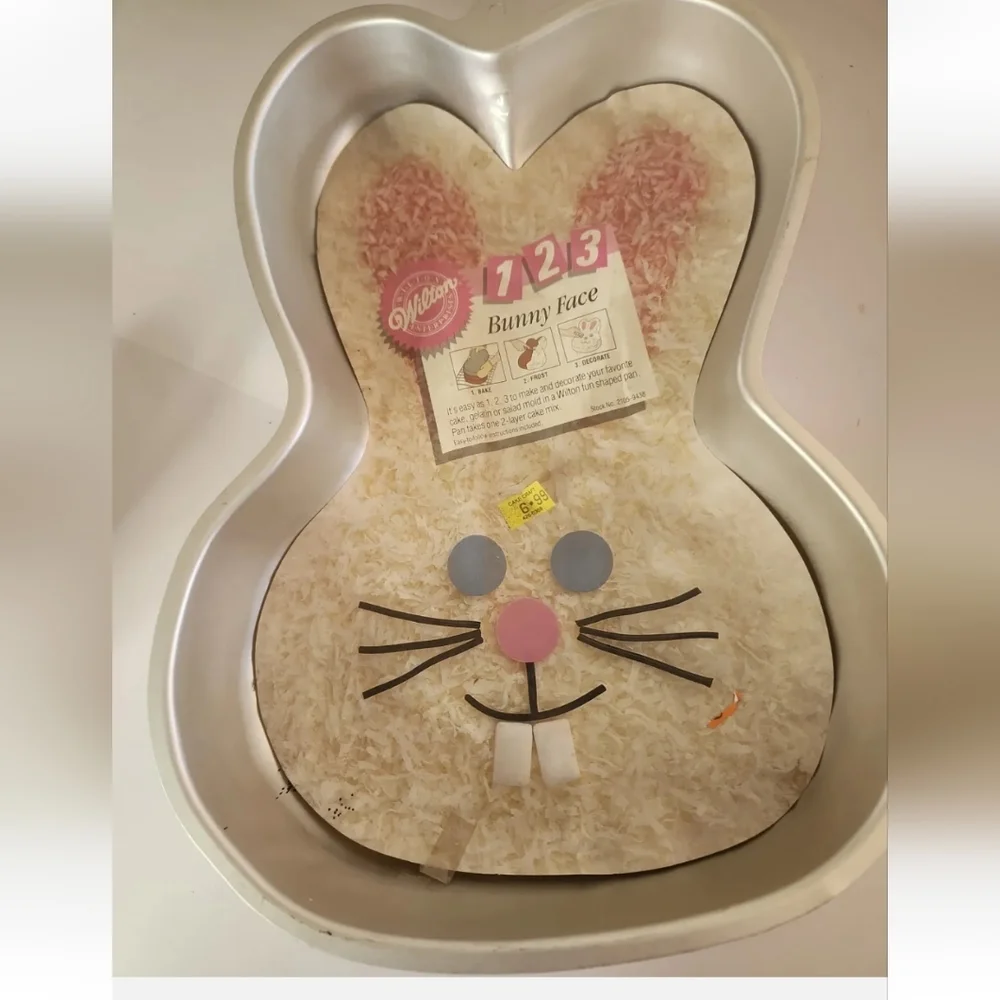 Vintage Wilton 2105-9438 1-2-3 Bunny Face Cake Pan Easter Baking Mold Easter